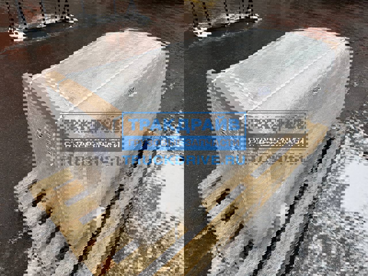 Фото KAMAZ 65205110101080 бак топливный для грузовиков Камаз 700 литров