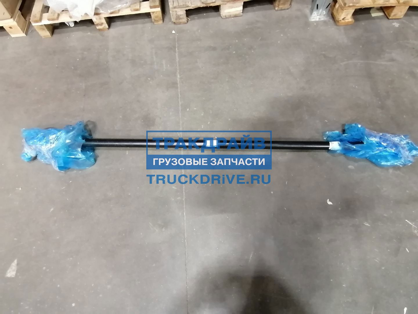 Фото KAMAZ 65803414052 тяга рулевая поперечная в сборе для грузовиков КАМАЗ К5 54901 L=1646 мм 2