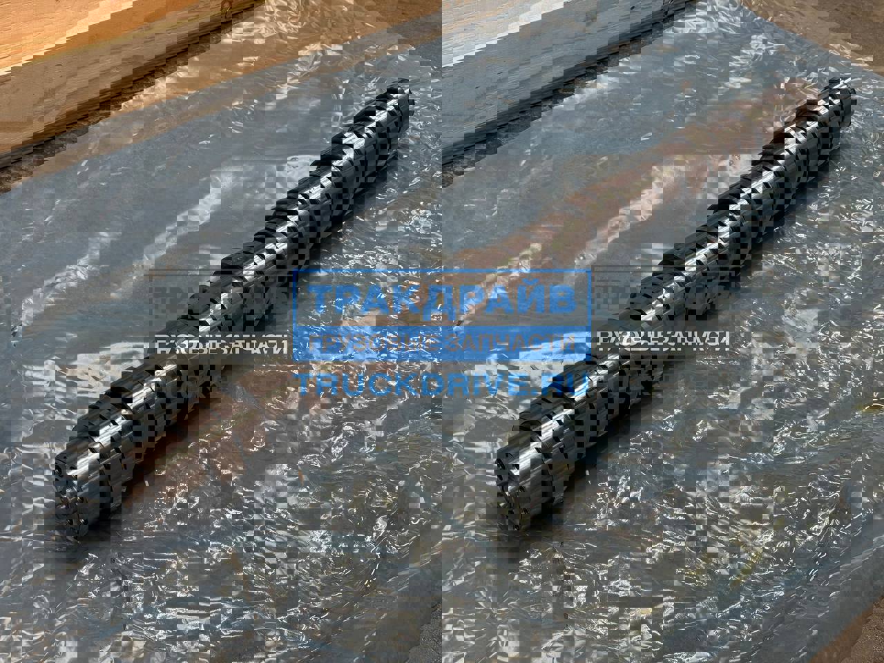 Фото KAMEKS KMS11514 распредвал без шестерни Volvo Renault двигатель D13 DXi13 Euro 5