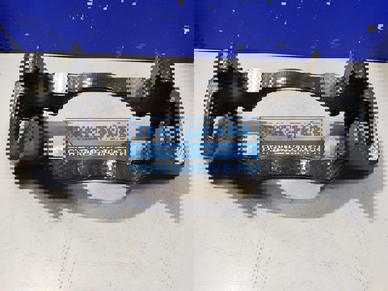 Скоба суппорта дискового тормоза Meritor Elsa 225 KM30508 KM BRAKES ...