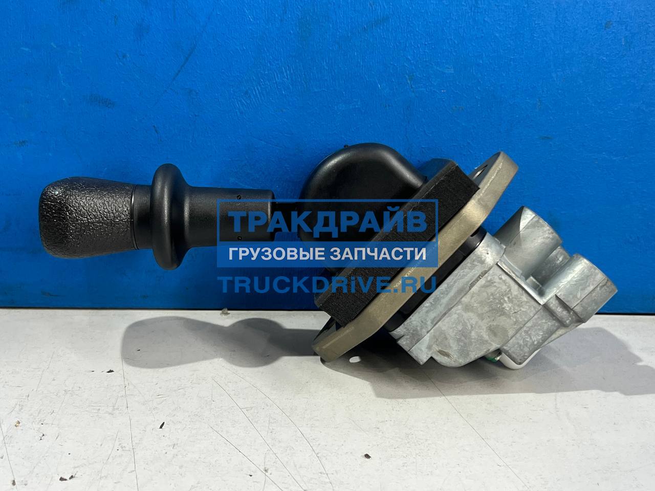 Фото KNORR DPM90C кран стояночного тормоза Ман Тга