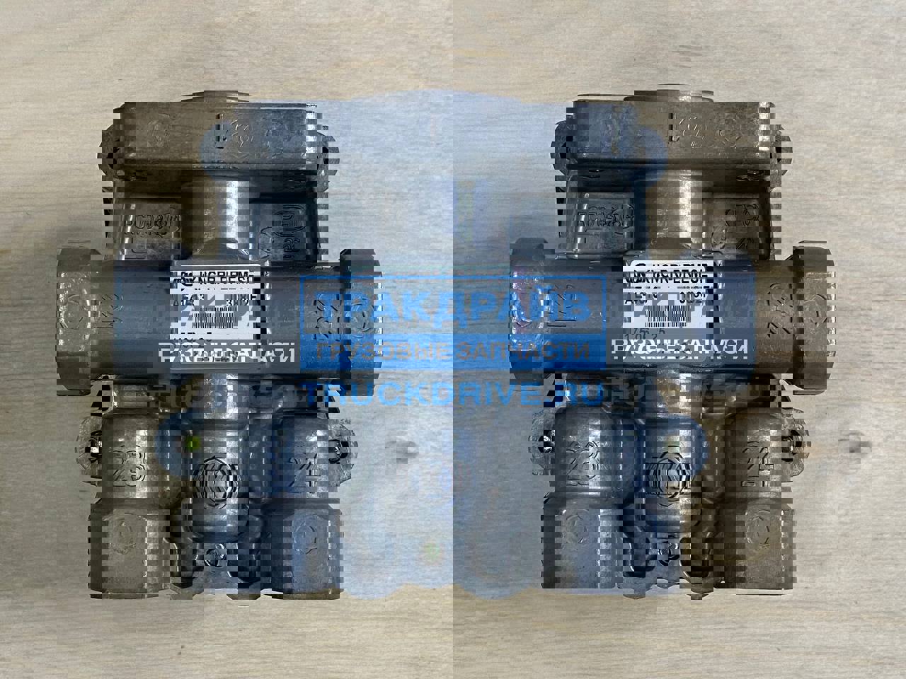 Кран 4-х контурный Ман Тга защитный 6.9/4.5 bar, M16х1.5 мм II38802F ...