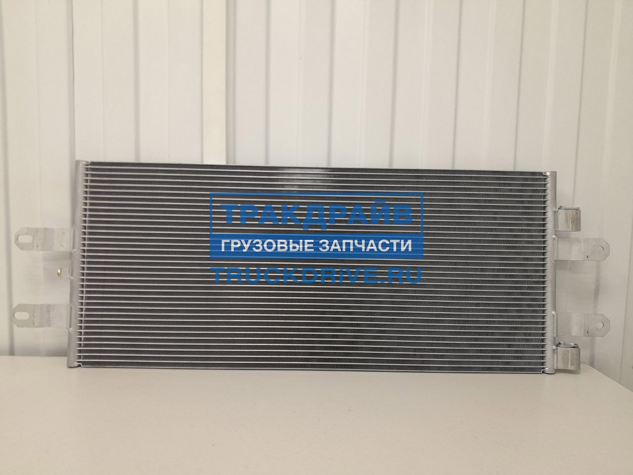 Фото KRAUF KRC1387RR радиатор кондиционера для автомобилей Скания 5 серии