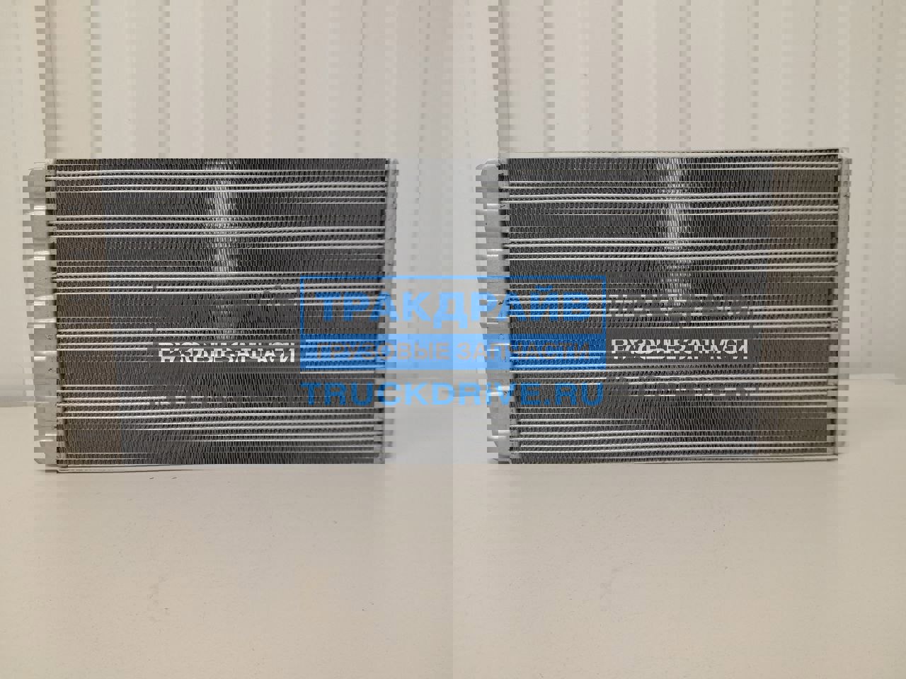 Фото KRAUF KRH1728RR радиатор отопителя Volvo FH FM