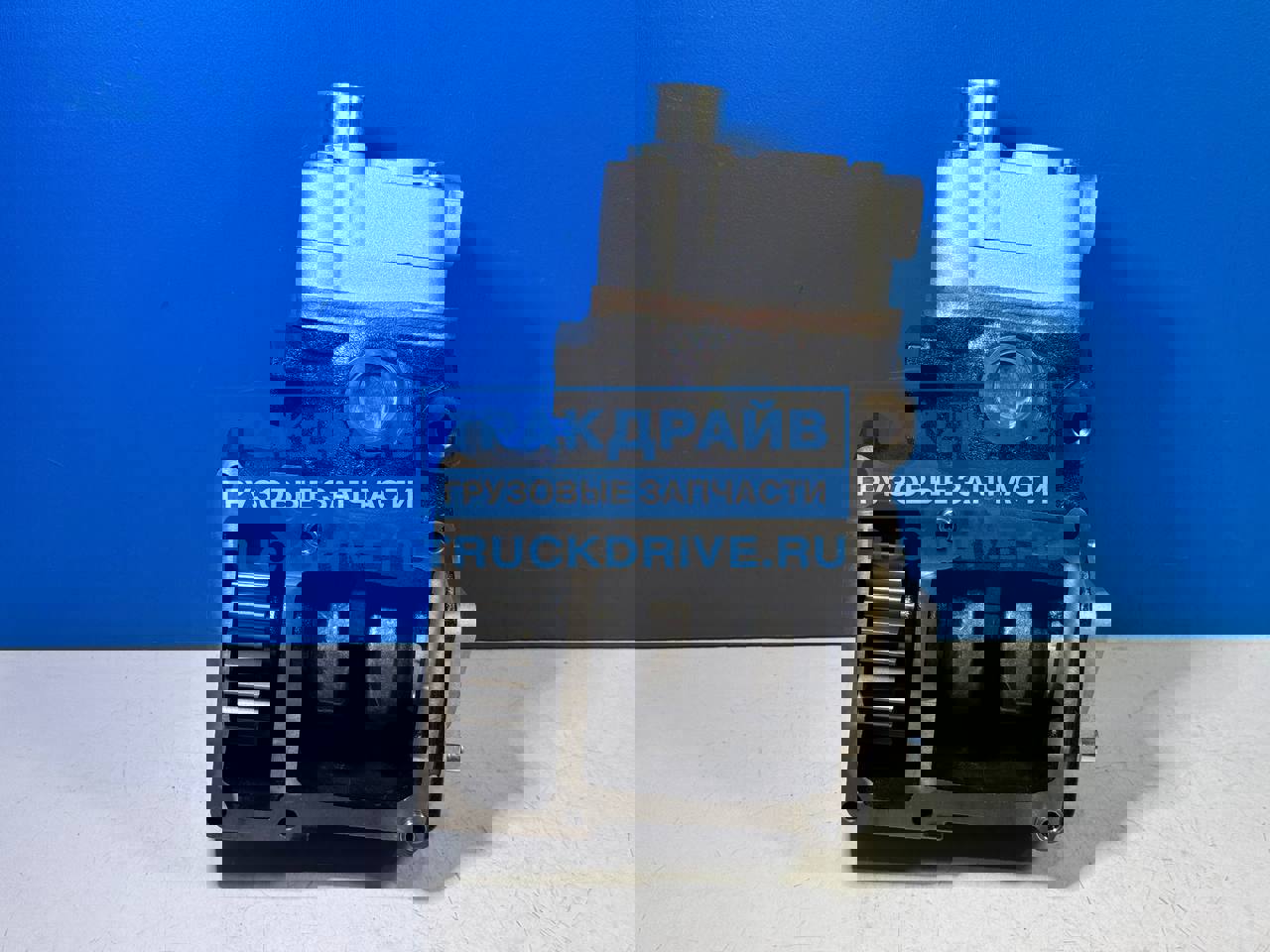 Фото LUZAR LAC3032 компрессор воздушный для Sitrak C7H Howo T5G двигатель MC11/MC13 1 цилиндр