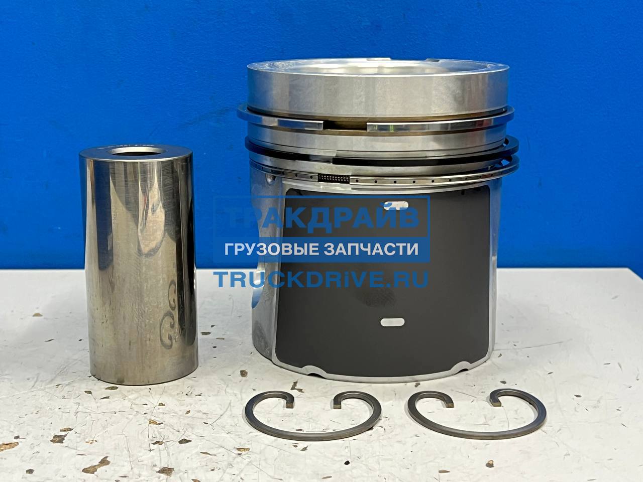 Поршень двигателя DAF XE280C1 XE315C1 d=130.00 с пальцем и кольцами 2136600  MAHLE купить недорого