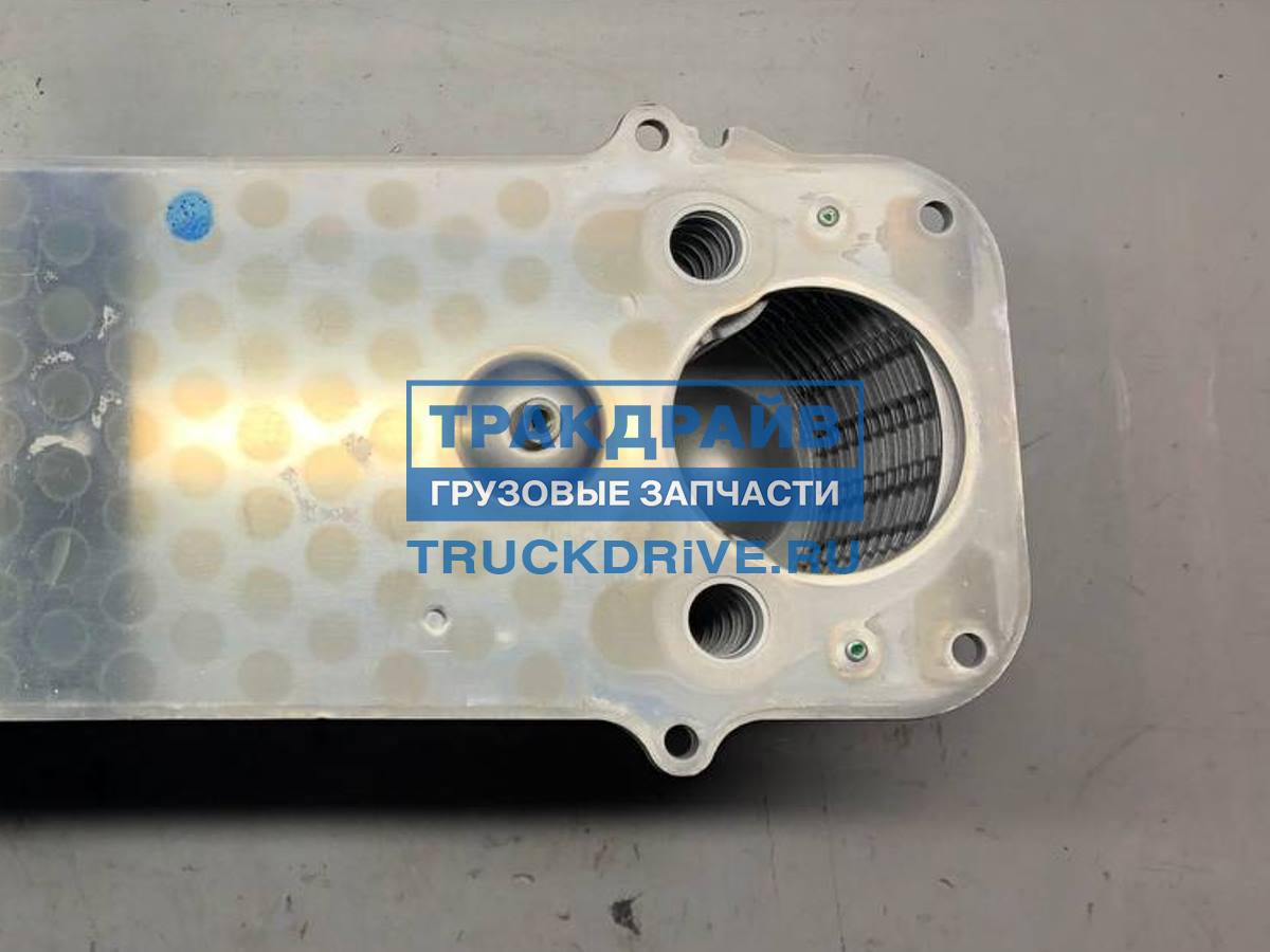 Теплообменник радиатор масляный MAN TGL TGM УЦЕНКА: замятие отверстие ...