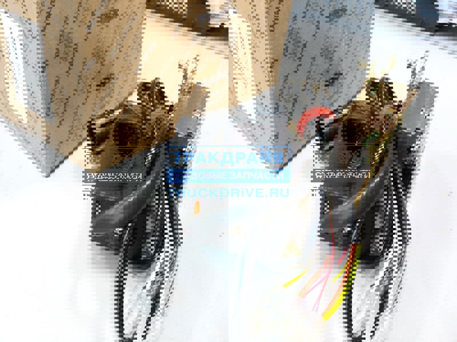 Замок двери МАН ТГА левый в сборе 81.62680-6147 MAN купить недорого