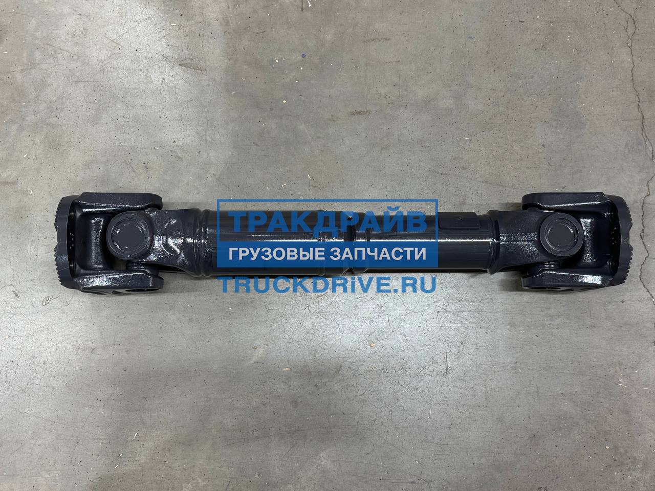 Фото MANTIS 81393246082E карданный вал для грузовиков Ман L=820 мм крестовина К47