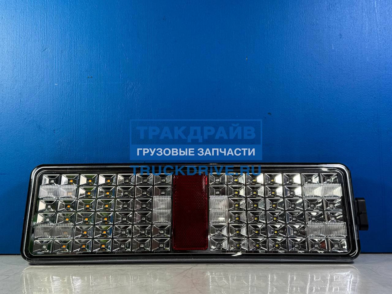 Фото MARSHALL M344202N фонарь задний KAMAZ 54901, правый/левый с боковым разъёмом 
