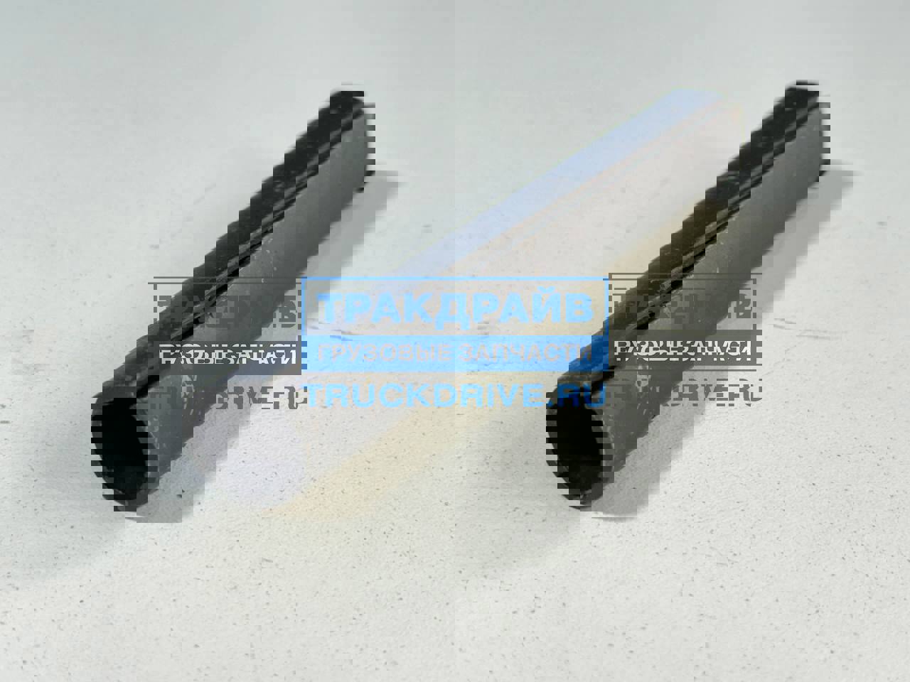 Фото МАЗ 2002902068 распорная трубка хомута рессоры (сталь) ф11х14 L=90 мм.