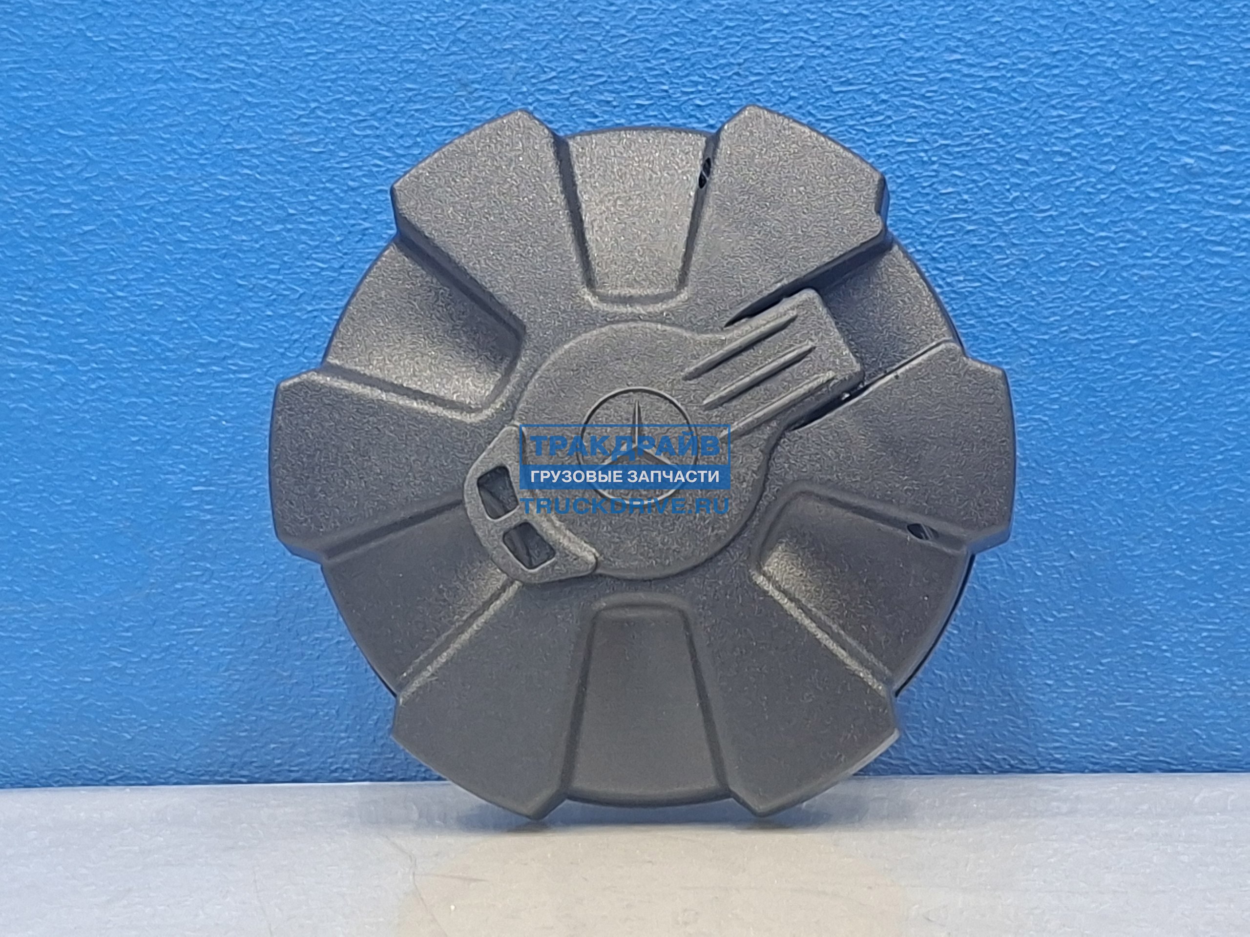 Фото MERCEDES-BENZ A0004707905 крышка топливного бака для автомобилей Даф XF95 95XF CF75 CF85 Man F2000 F90