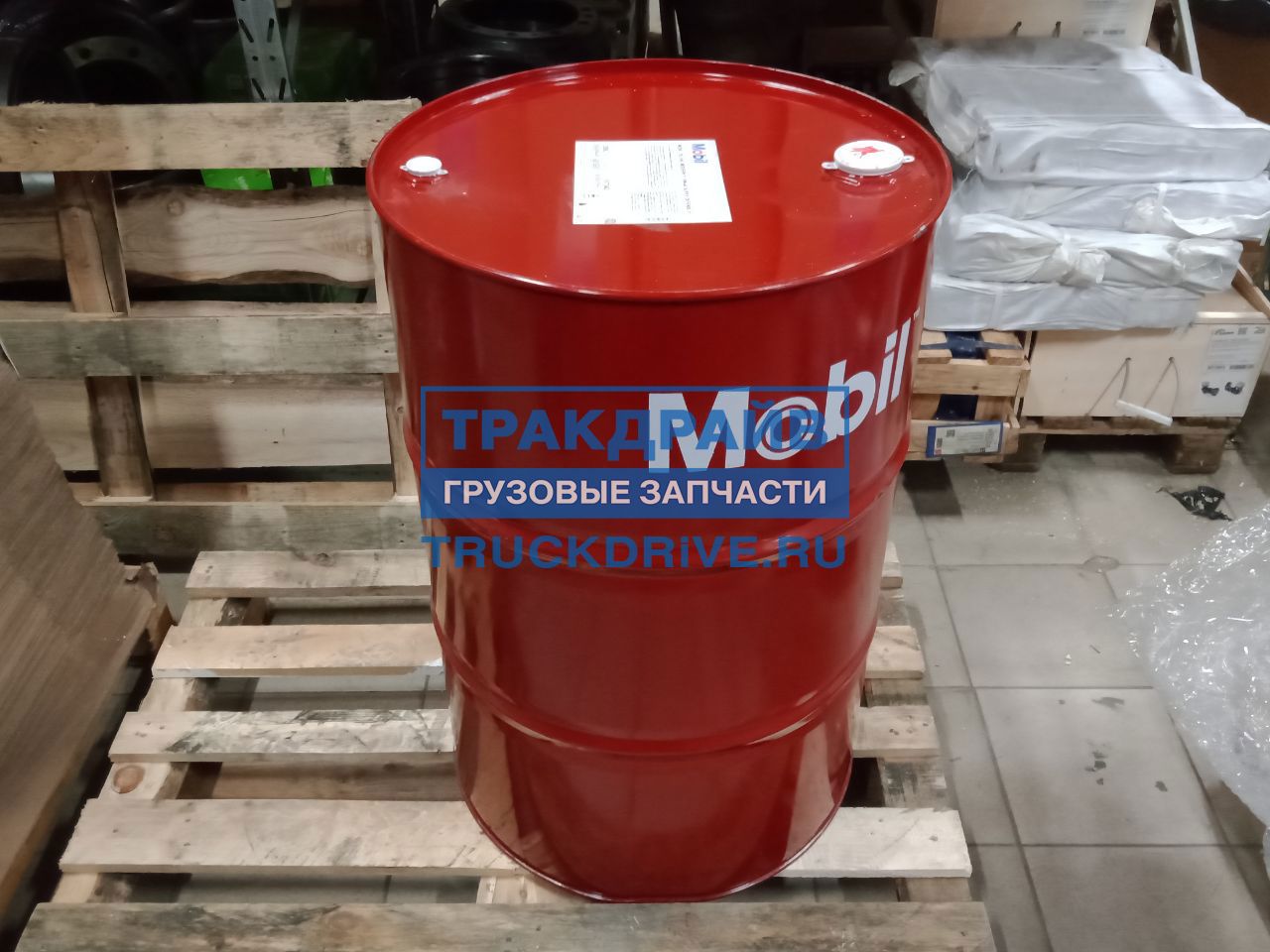 Фото MOBIL 157343 масло моторное синтетика Delvac Modern 10W40 Super Defense V1 (208L) ACEA E4/E7; M