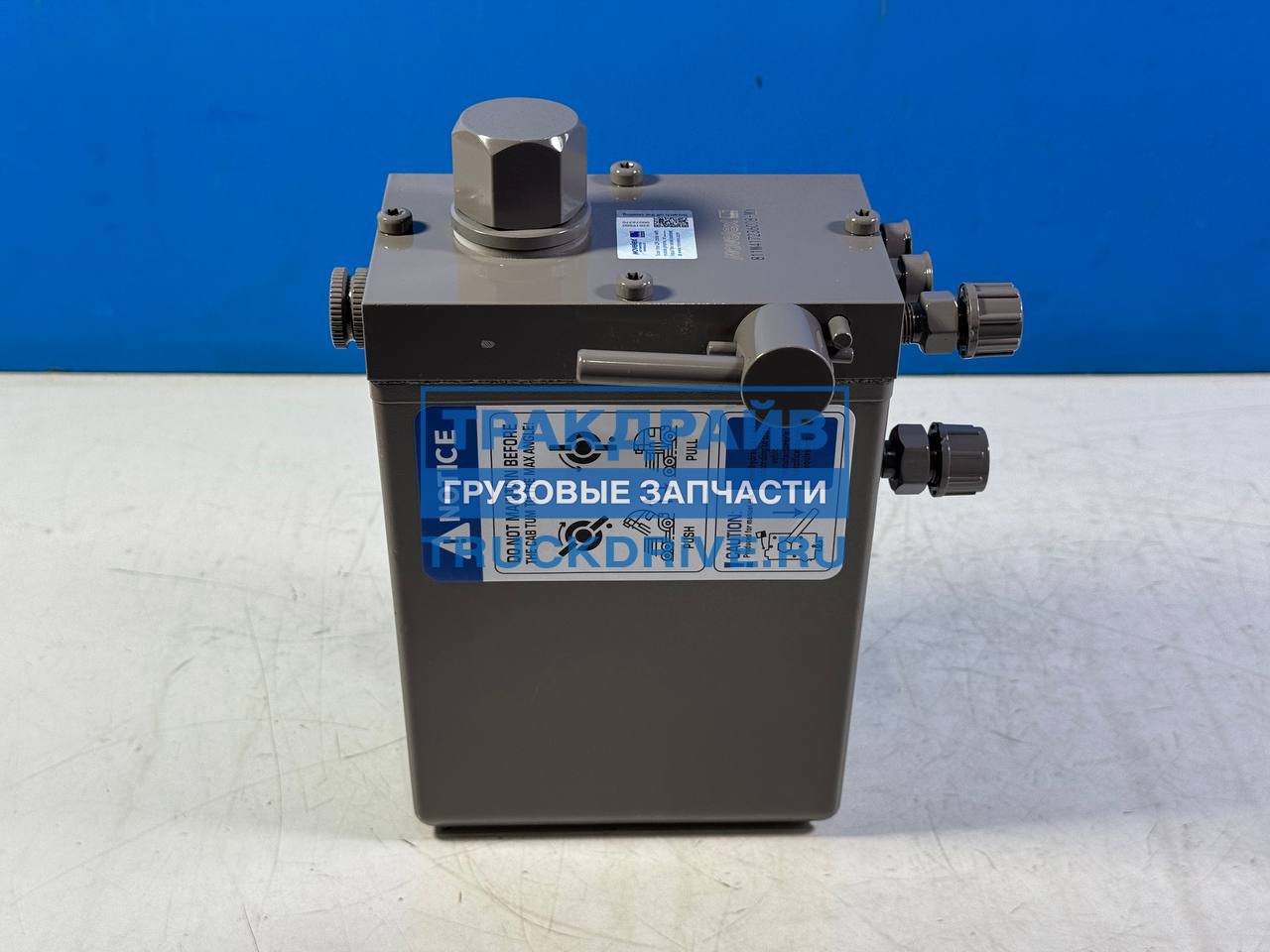 Фото MOVELEX 811W417236008MX насос подъема кабины механический для SITRAK C7H