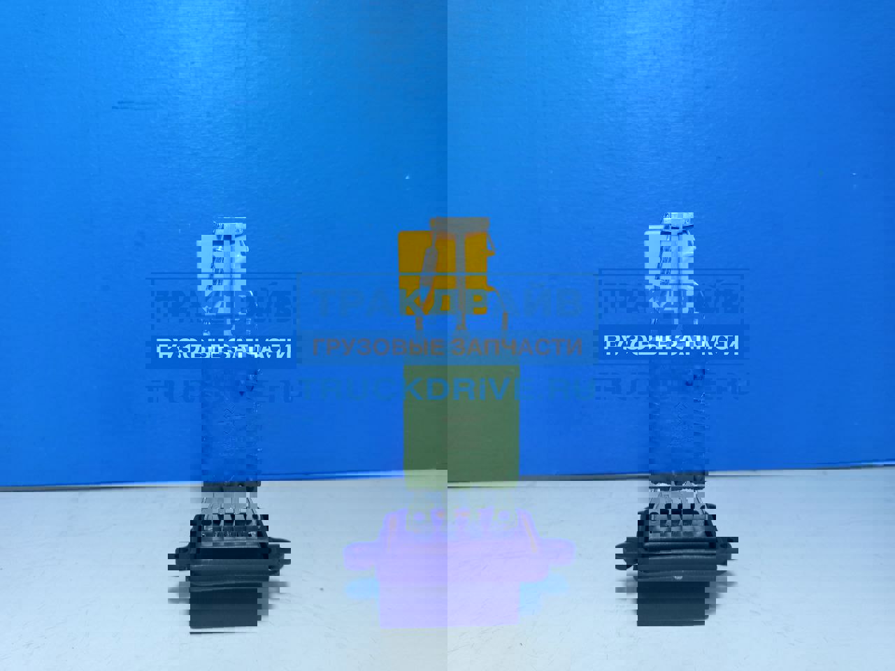 Фото NRF 342141 резистор электродвигателя отопителя салона Iveco