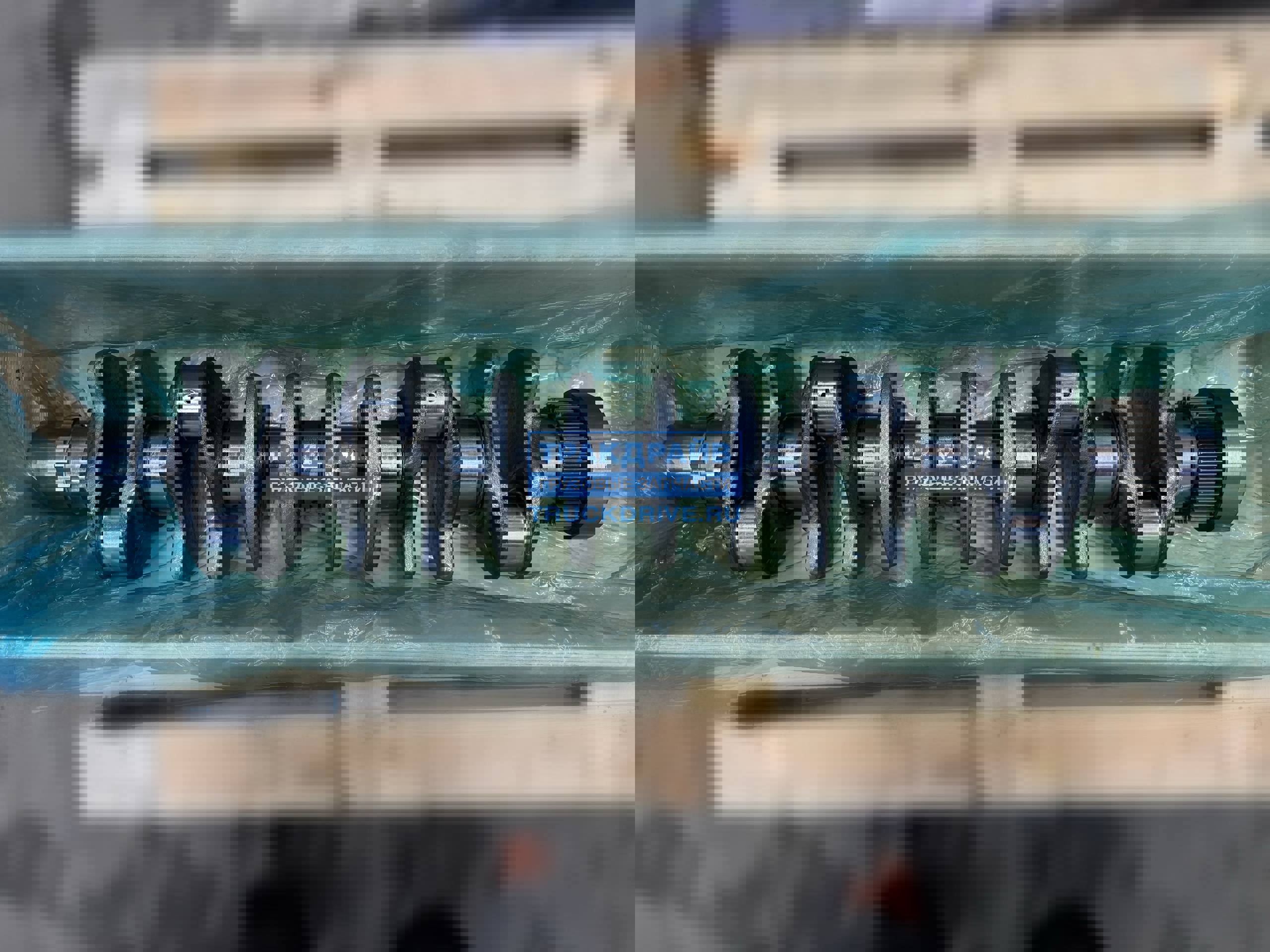 Фото OE-GERMANY 040300101306 вал коленчатый для двигателей Deutz BF4M1013FC или BF6M1013FC