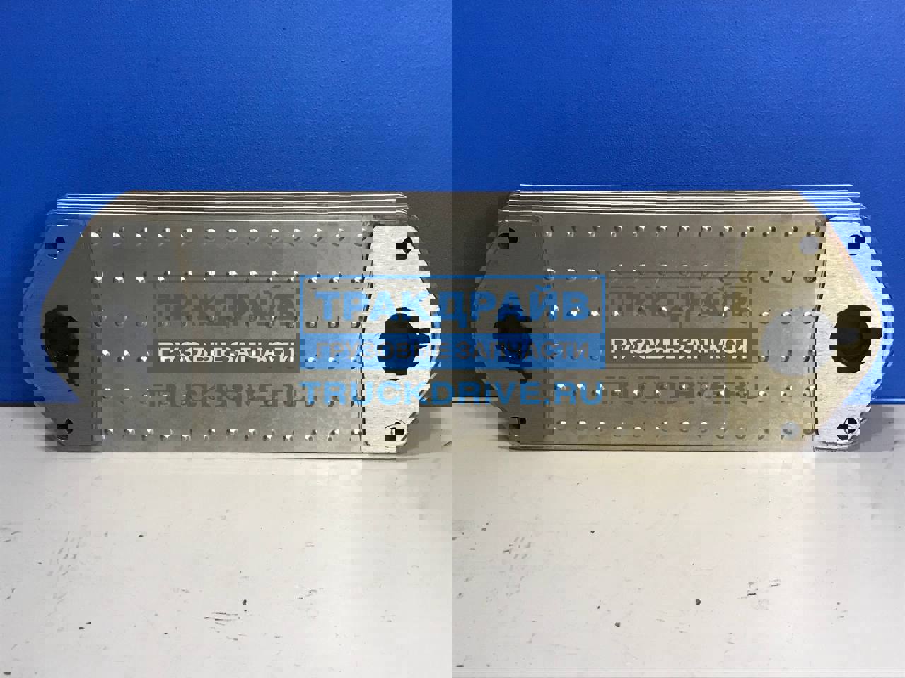 Радиатор масляный для автомобилей Скания 4 и 5 серии двигатель DC11