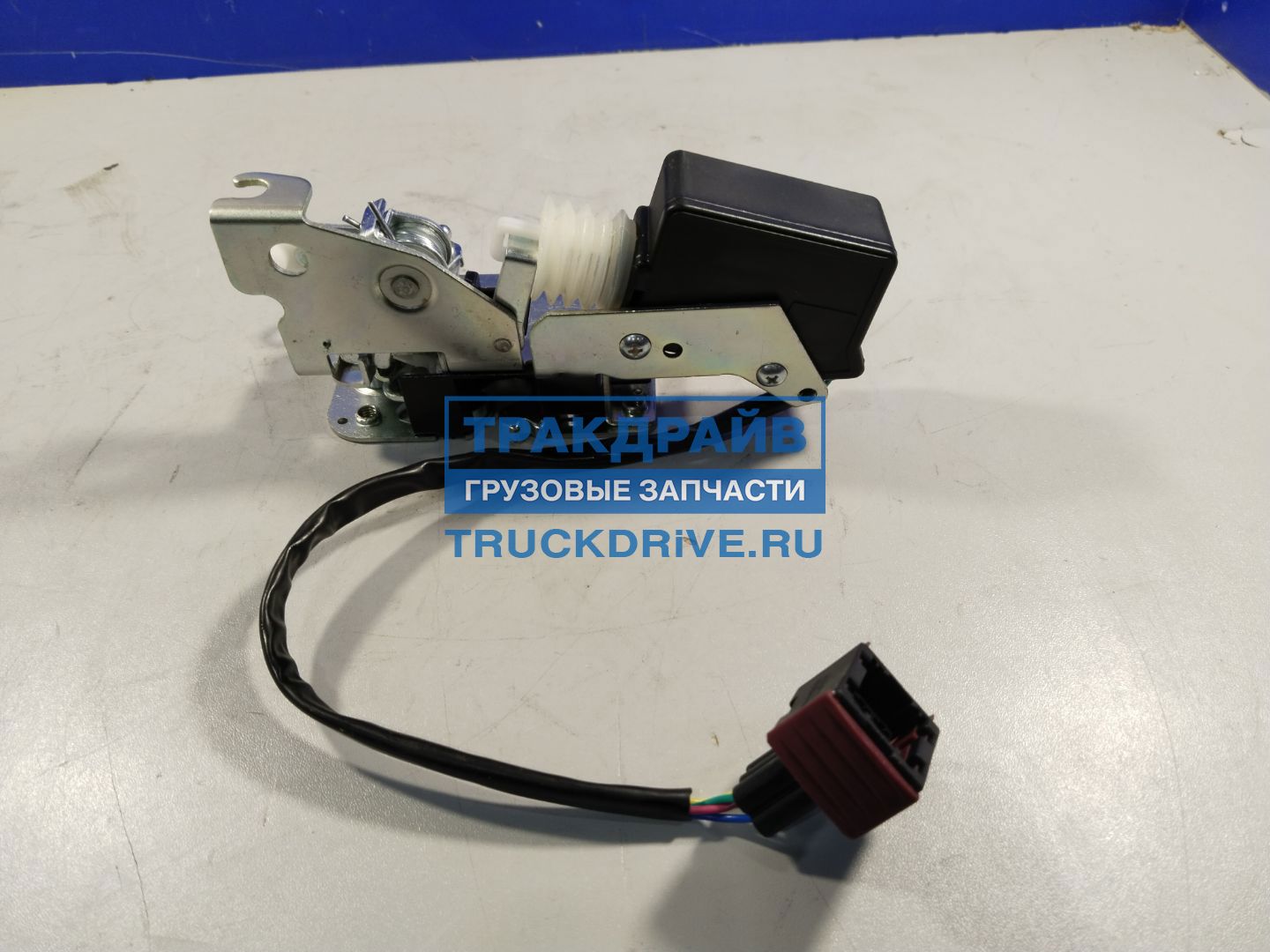 Фото OREX 672010 замок двери RVI Premium DAF левый в сборе с электроприводом 