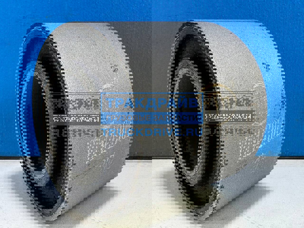 Фото ПТРТИ РТ80013 сайлентблок торсиона кабины железный (D=58; d=28; L=58) для SITRAK, HOWO, SHAANXI