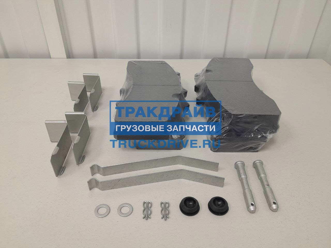 Фото RAPIT RA0137 колодки тормоза дискового WVA 29228 BPW, c монтажным комплектом