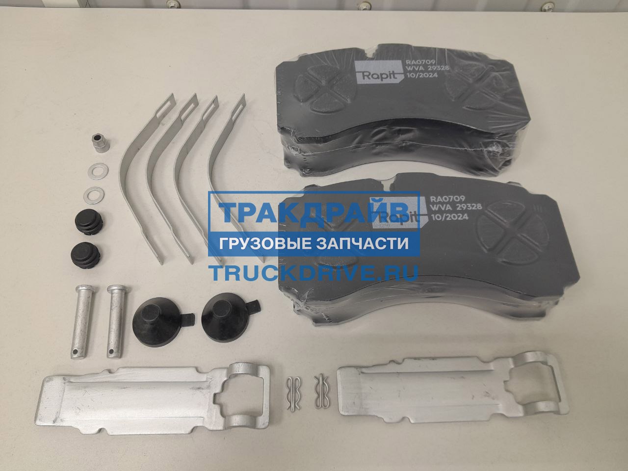 Фото RAPIT RA0709 колодки тормоза дискового WVA 29328 SCHMITZ CARGOBULL, c монтажным комплектом