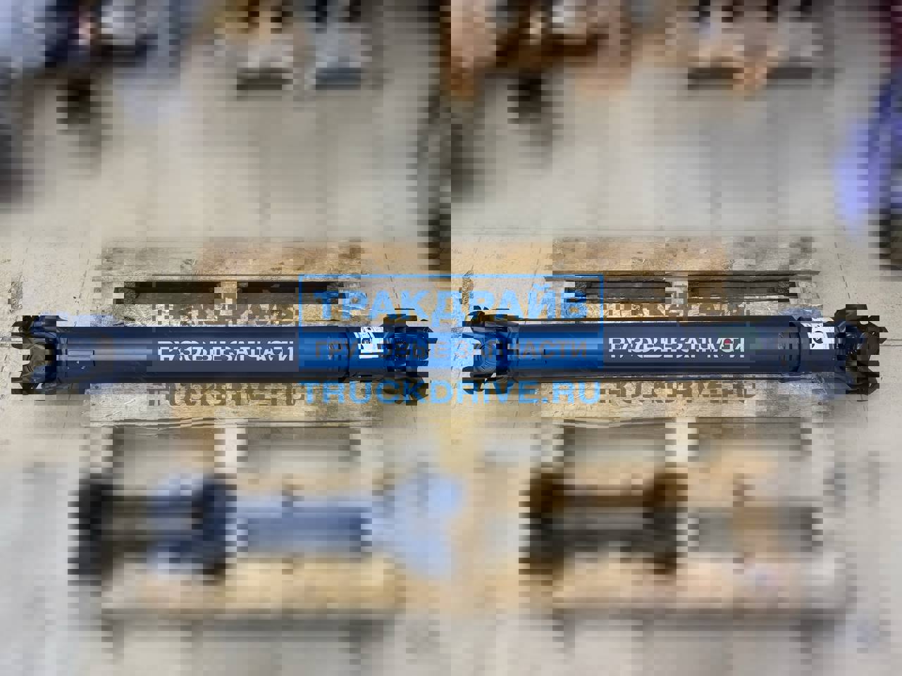 Фото RAVEN 81393056164 карданный вал для MAN TGA, TGS, TGX 57x152 мм. Lmin=1640мм.