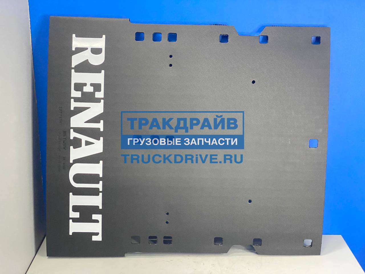 Оригинальный брызговик Renault Premium 2005-2013 г.в. 7420771717 RENAULT  купить недорого