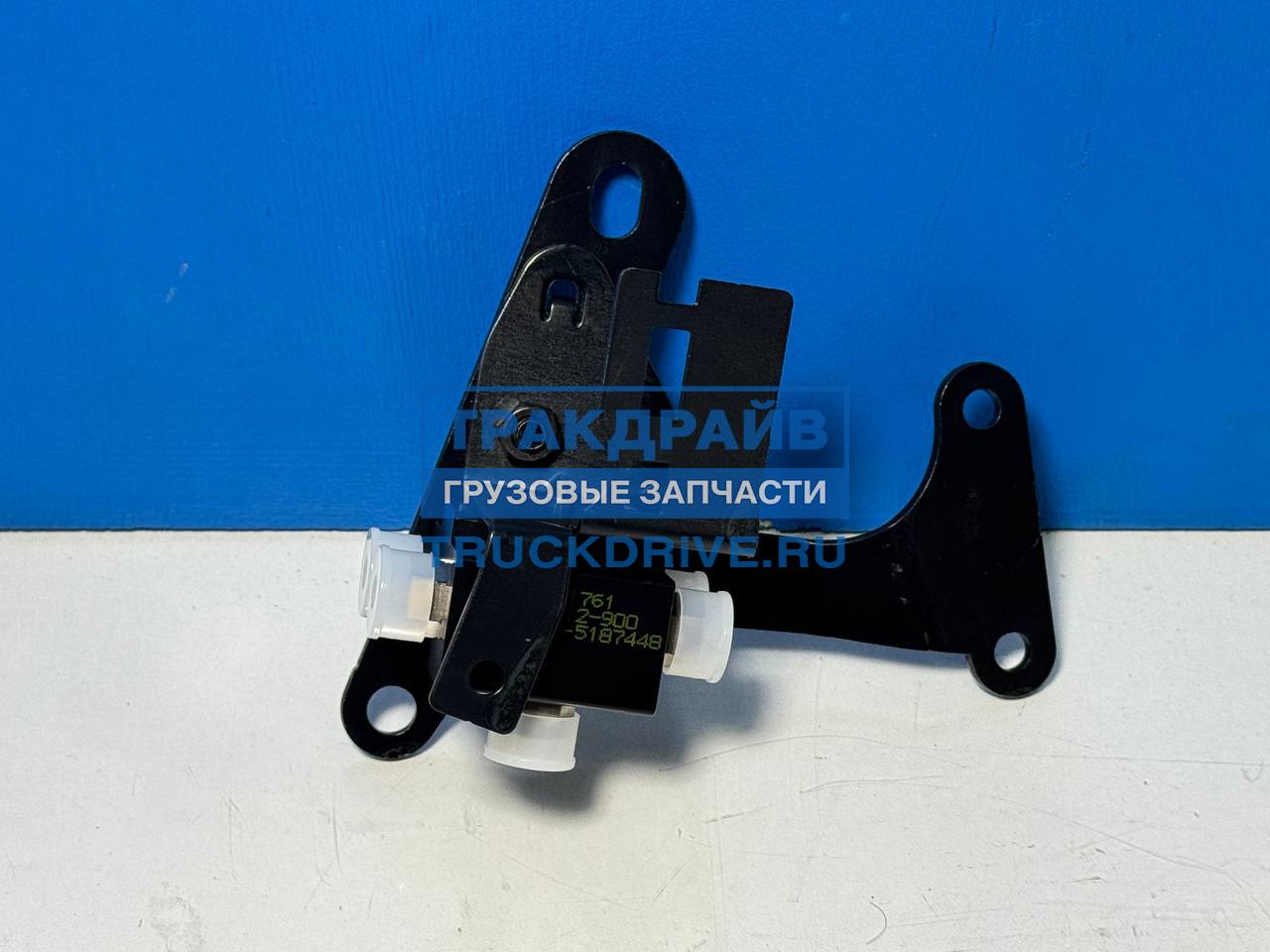 Фото RENAULT 7424181761 клапан перепускной для Рено Т серии