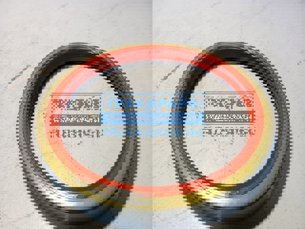 Фото РОСИЧЪ 864135 сальник ступицы передней Камаз 2.2-130х154х15 мм