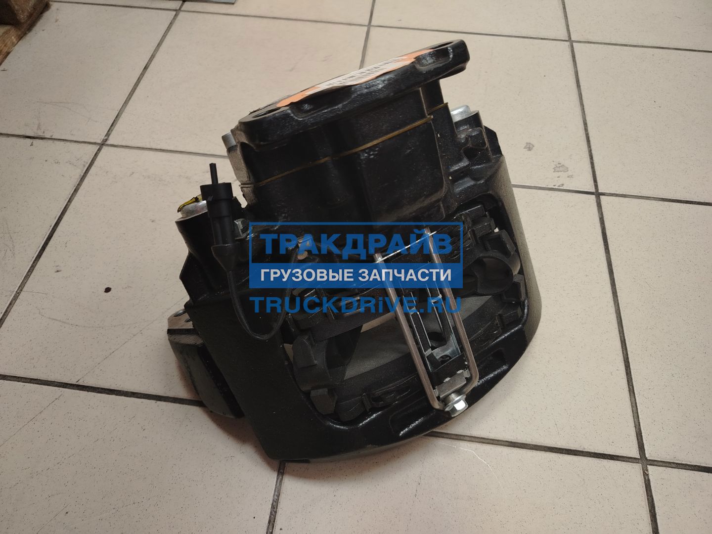 Фото РОССИЯ C41R113501137 суппорт передний левый для ГАЗон Next