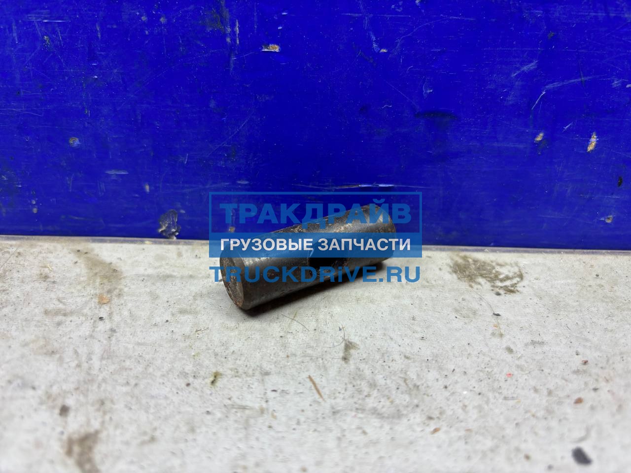 Фото SAMPA 040059 палец хомута топливного бака для грузовиков Scania 4 серии Ø18x50 мм  M10x1,5 мм