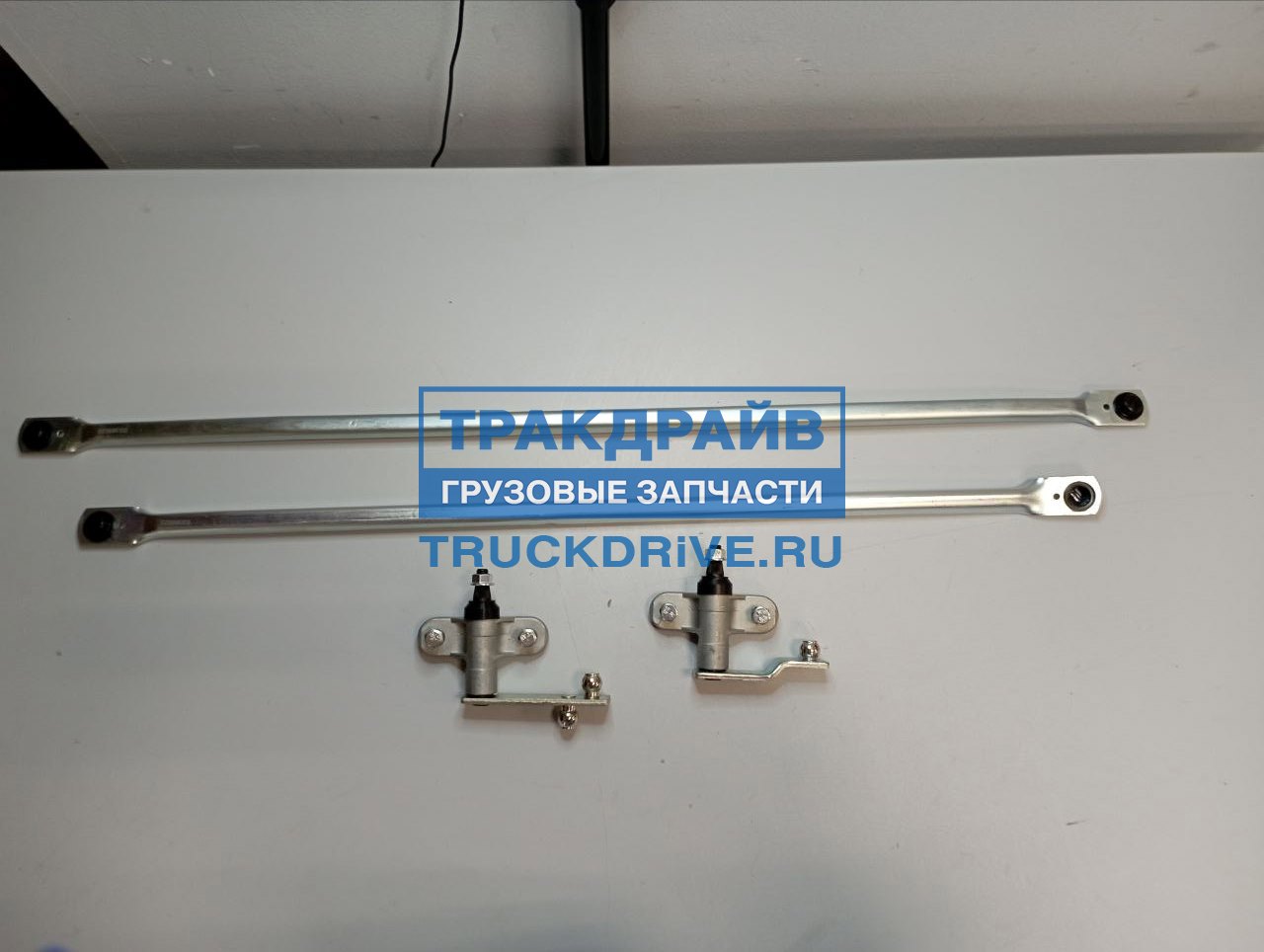 Фото SAMPA 040842 комплект тяг стеклоочистителя для грузовиков Скания 4 и 5 серии 765 мм