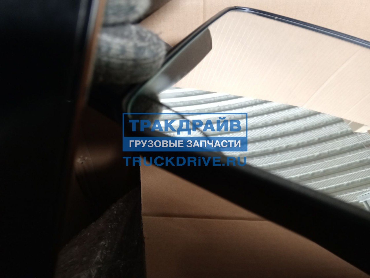 Фото SANY HQ8202020SQ01УЦЕНКА зеркало заднего вида для SANY D495A D525A правое (Уценка трещина в углу) 1