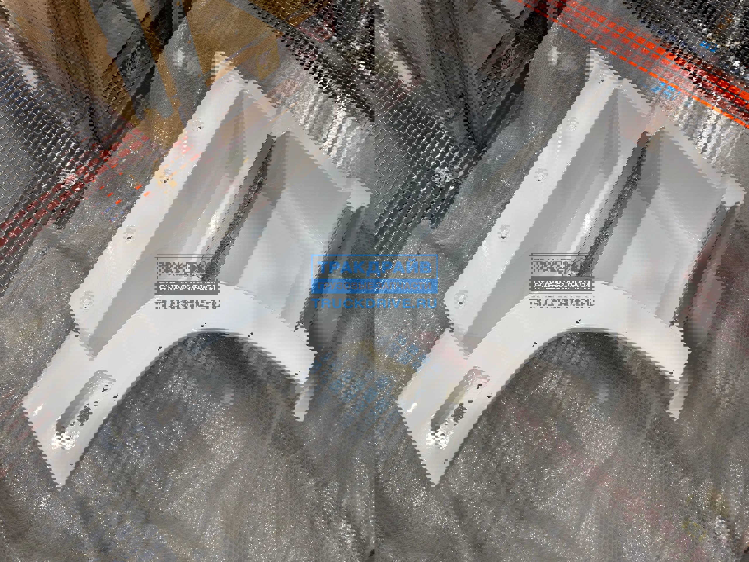 Фото SANY HQ8405400SQ01 правая второстепенная ступенька SANY D495A D525A  в сборе