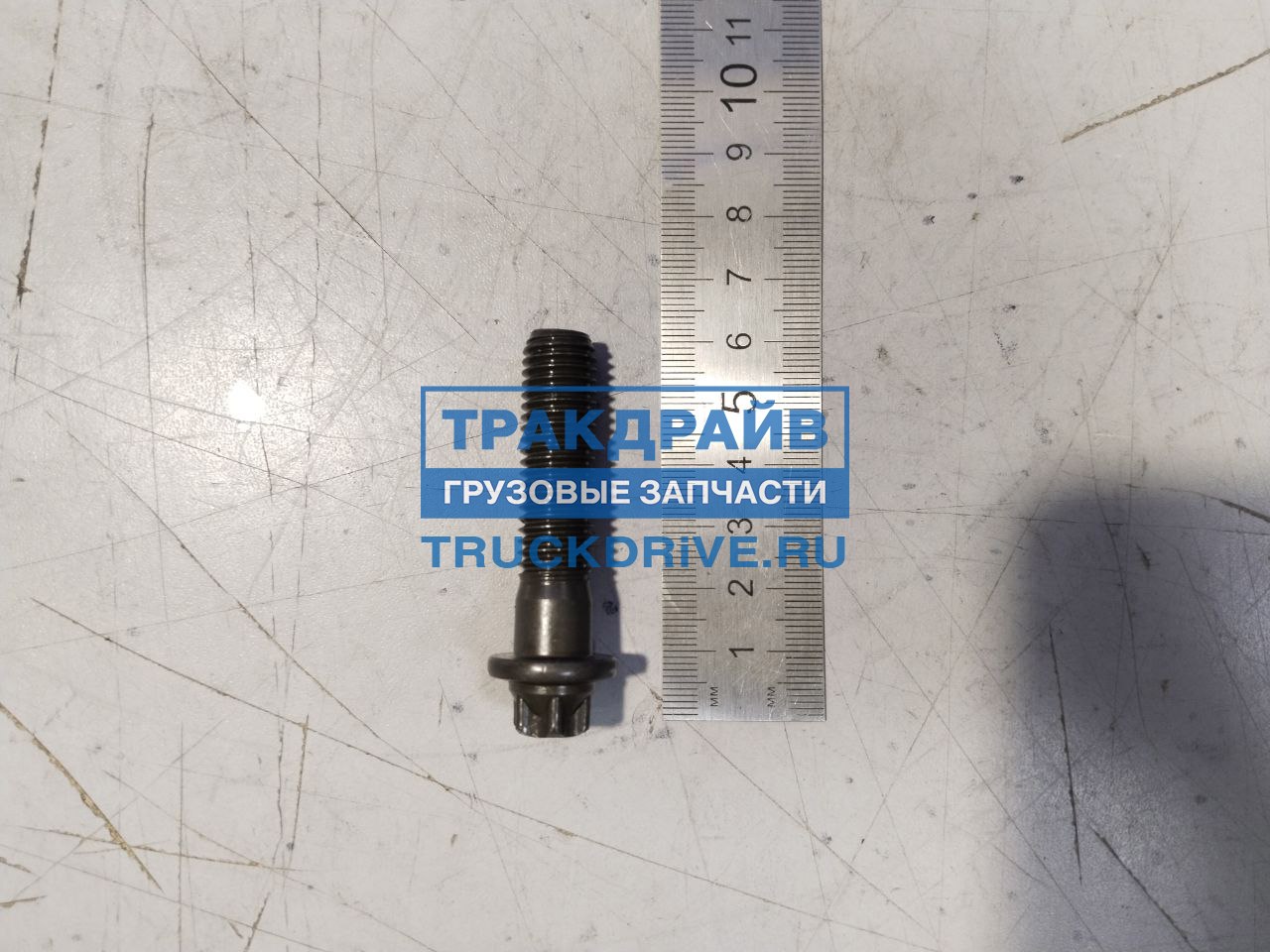 Фото SCANIA 1487542 болт коромысла для грузовиков Скания 4 5 серии