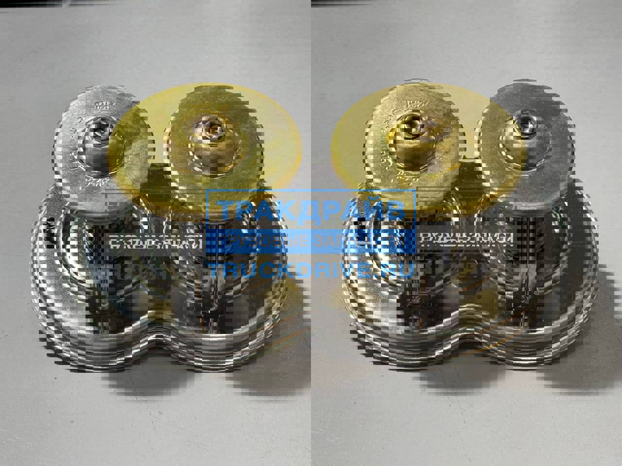 Фото SCANIA 1745449 термостат сдвоенный для автомобилей Scania 113 114 124 143 144 (80*С)