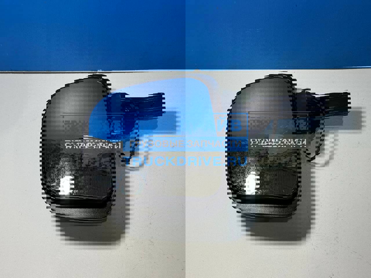 Фото SCANIA 1765809УЦЕНКА зеркало заднего вида дополнительное для автомобилей Scania 4 5 серии(Уценка царапины на зеркальном элементе)