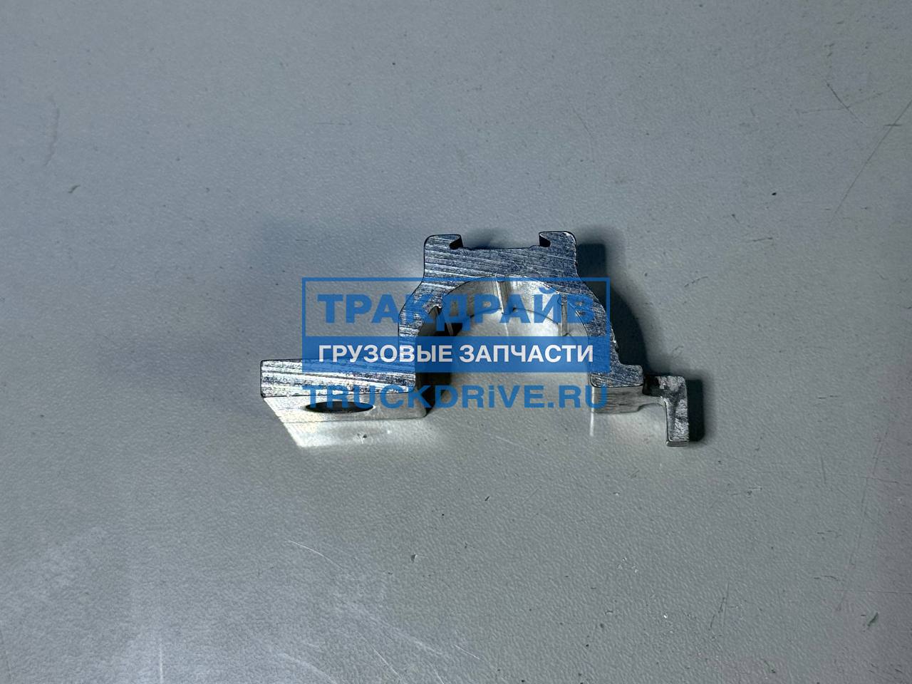 Фото SCANIA 1772443 кронштейн крепления амортизатора для Скания 5 серии