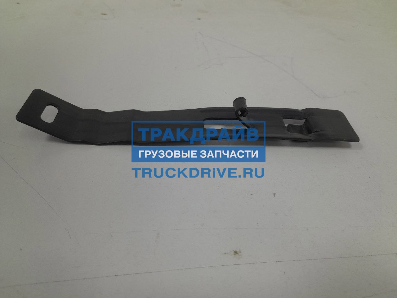Фото SEM LASTIK 16131 крепление брызговика для автомобилей Scania 4 5 серии