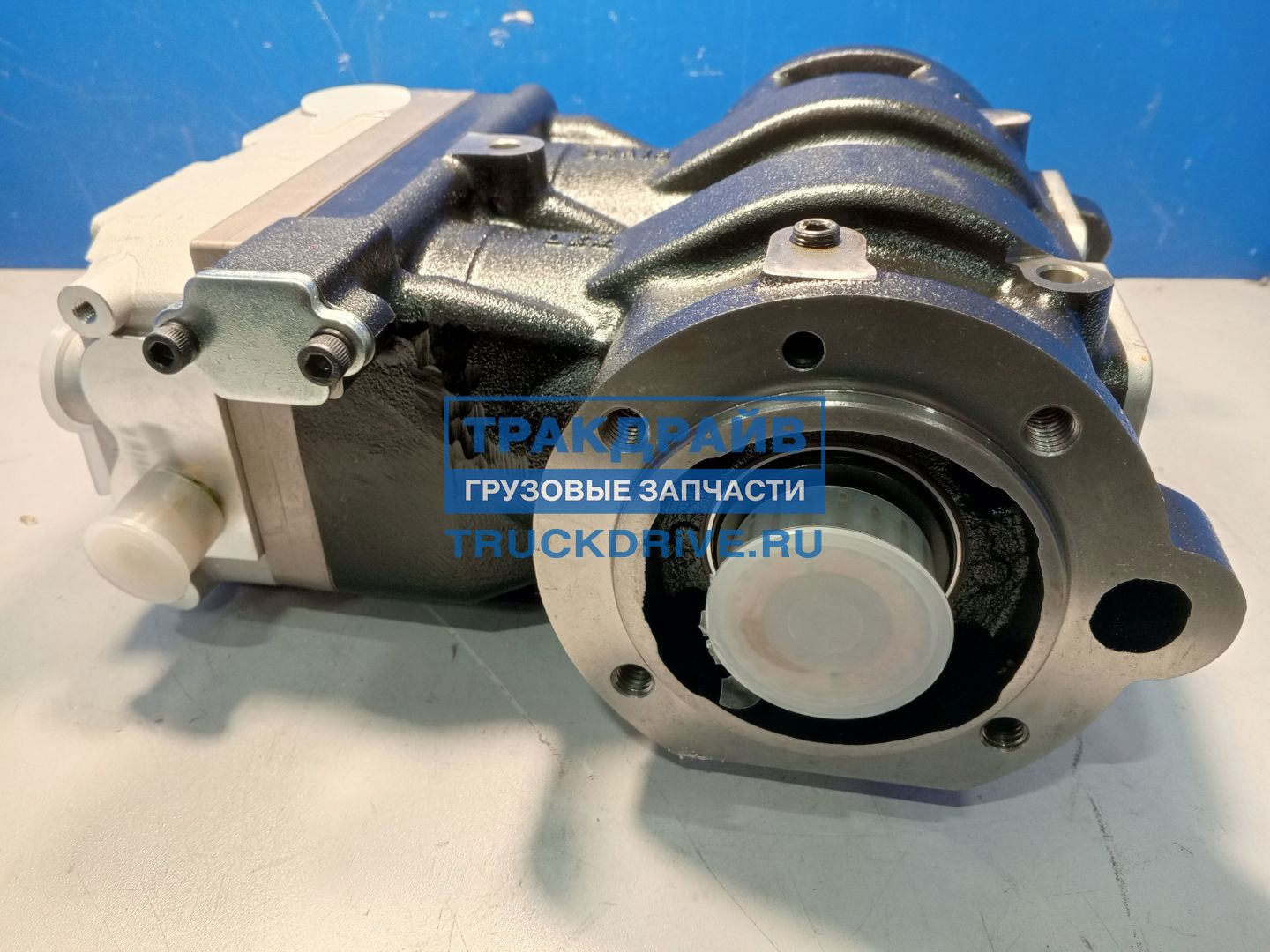 Фото SHACMAN 4974668X компрессор 2-х цилиндровый для SHACMAN X3000 с двигателем Cummins ISM11 1