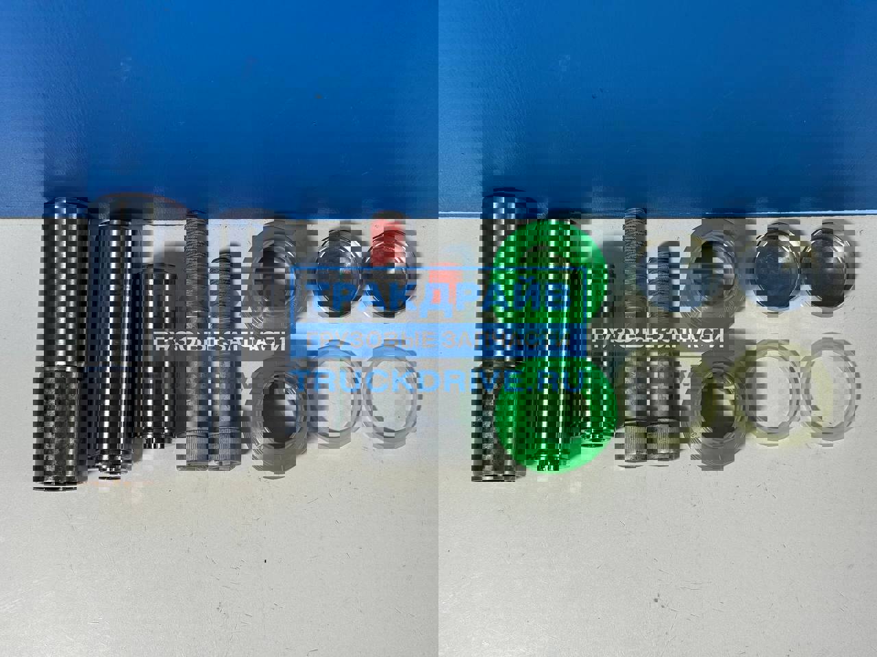 Фото SHACMAN DZ910044004010503 ремкомплект направлящих переднего левого суппорта для Шакман Х6000