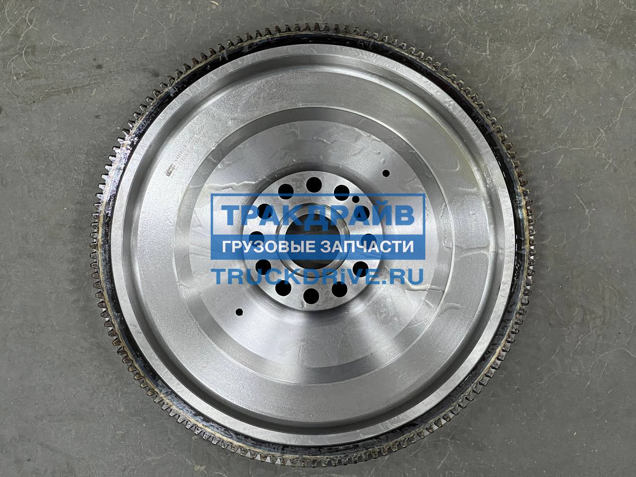 Маховик FAW J6 с двигатель CA6DM2-42E51 1005120-73D SHAFT-GEAR купить  недорого