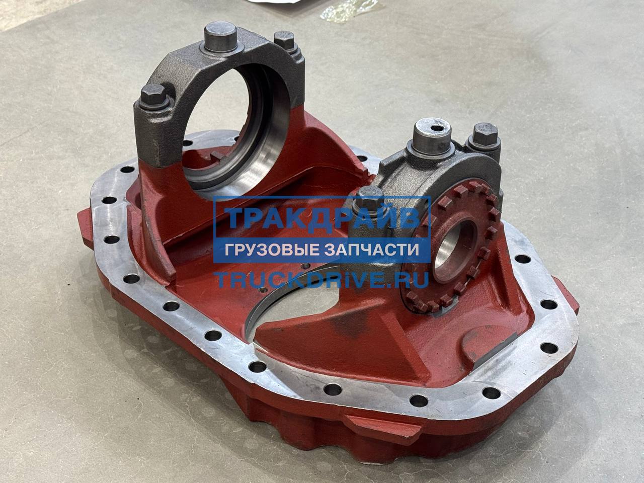 Фото SHAFT-GEAR DZ90149320037 корпус дифференциала в сборе (расст.между отверст.со стороны блок-ки 190 мм) с бугелями HDZ300 для Shacman Урал К...