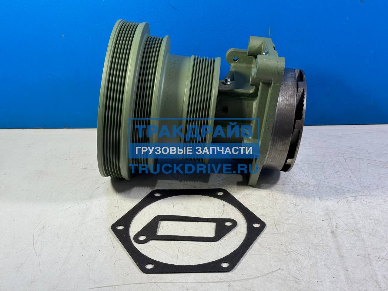Фото SHAFT-GEAR VG1500060051 насос водяной ДВС WD615 Евро 3