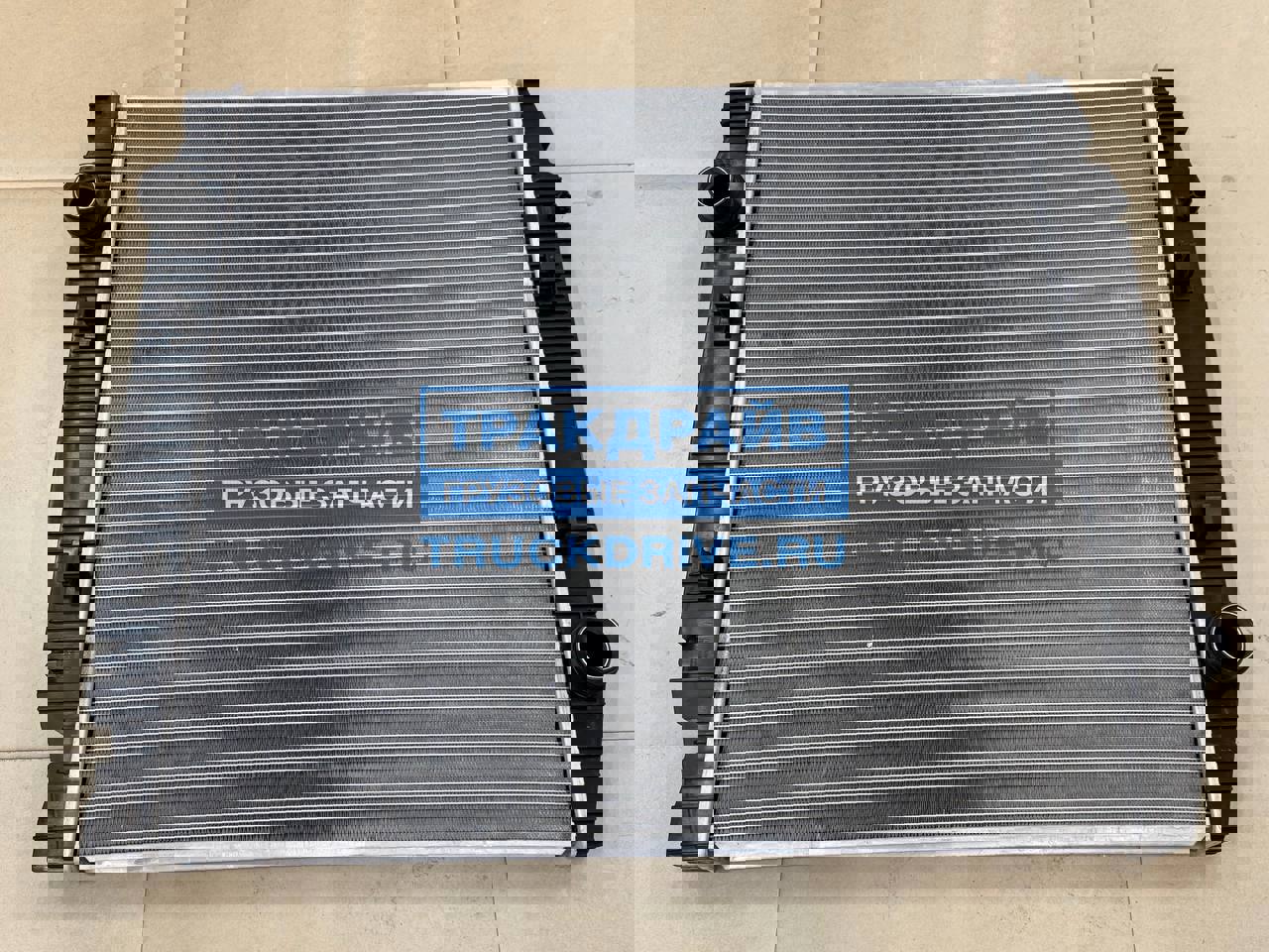 Фото SIMPECO SP90012020 радиатор для Ивеко Стралис 800*748*48 мм. без рамки