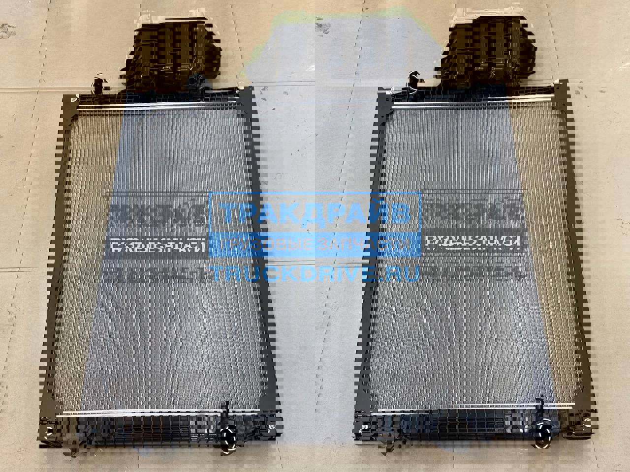 Фото SIMPECO SP90013021 радиатор для Ман Тга 765*938*40 мм. с рамкой