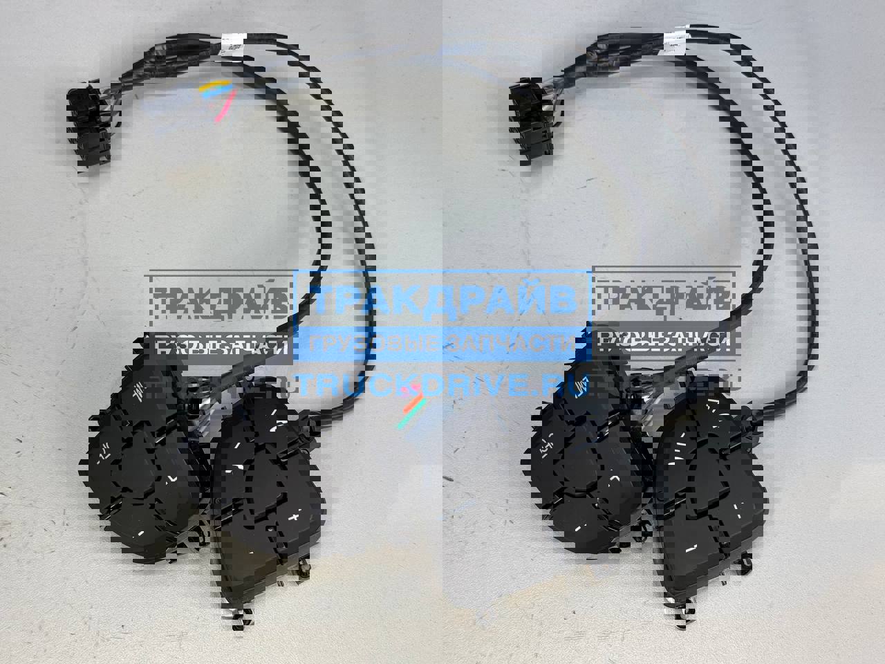 Фото SITRAK 712W4643003770022 блок кнопок руля для Ситрак C7H левый в сборе