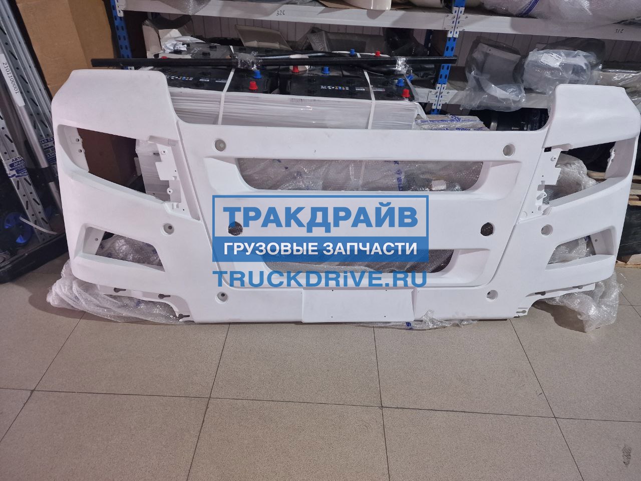 Фото SITRAK 812W416100306TW0001УЦЕНКА2 бампер передний SITRAK C7H в грунте (уценка сколы, царапины т