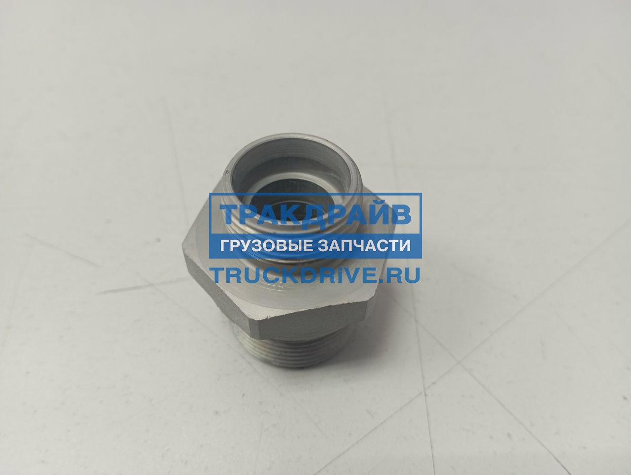 Фото SITRAK MQ6712512705 штуцер LL16-A-M26X1,5-ST-A4C