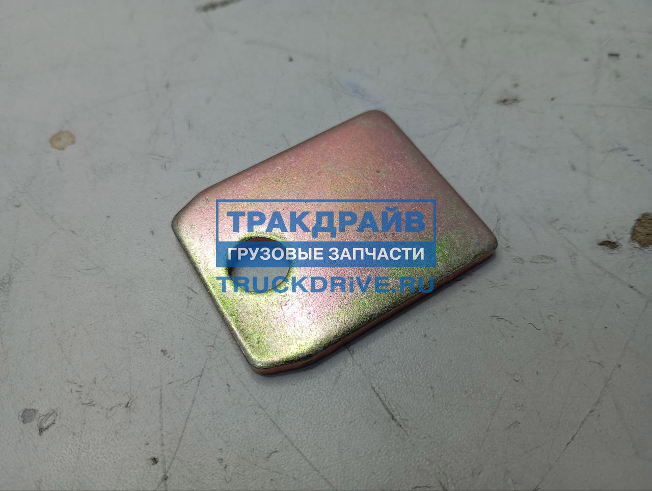 Фото SITRAK WG9761450152 пластина стопорная тормозных колодок HOWO T5G